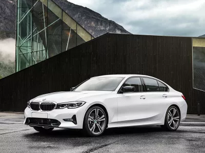 123oto THAY KÍNH XE Ô TÔ BMW 350i tận nơi
